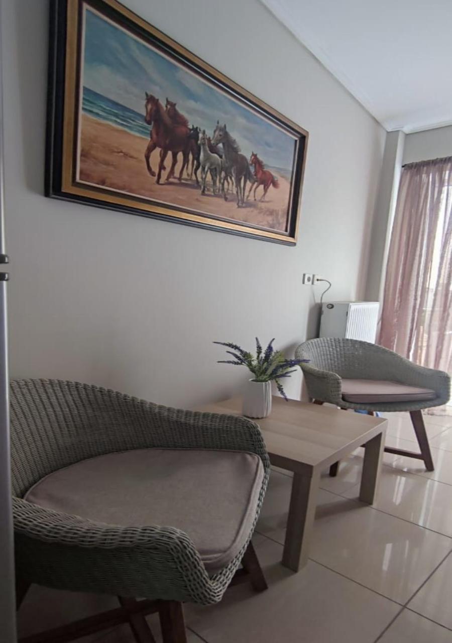 Apartment In A Quiet Location. Athens Luaran gambar
